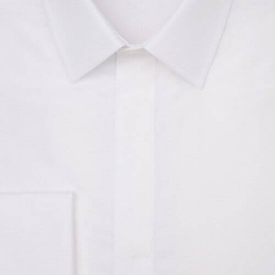 Chemise blanche à poignets mousquetaires