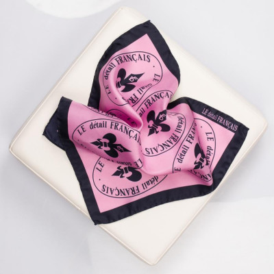 Pochette en soie - made in france -le détail français