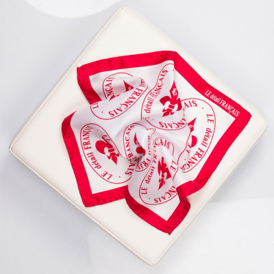 Pochette en soie - made in france -le détail français