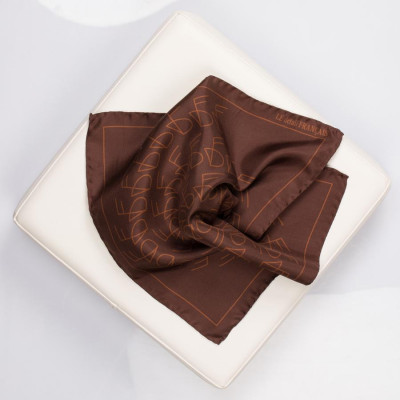 Pochette en soie - made in france -le détail français
