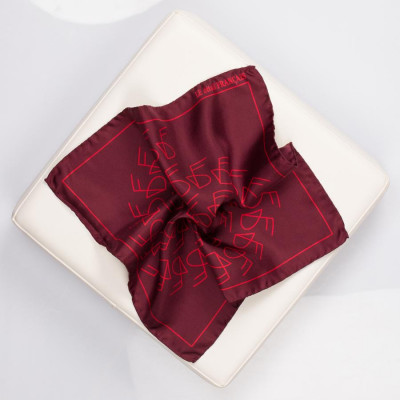 Pochette en soie - made in france -le détail français